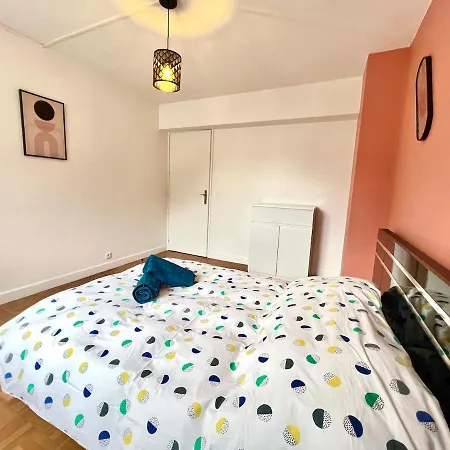 Apartment Large 3 Bedroom Parking And Fiber Poitiers